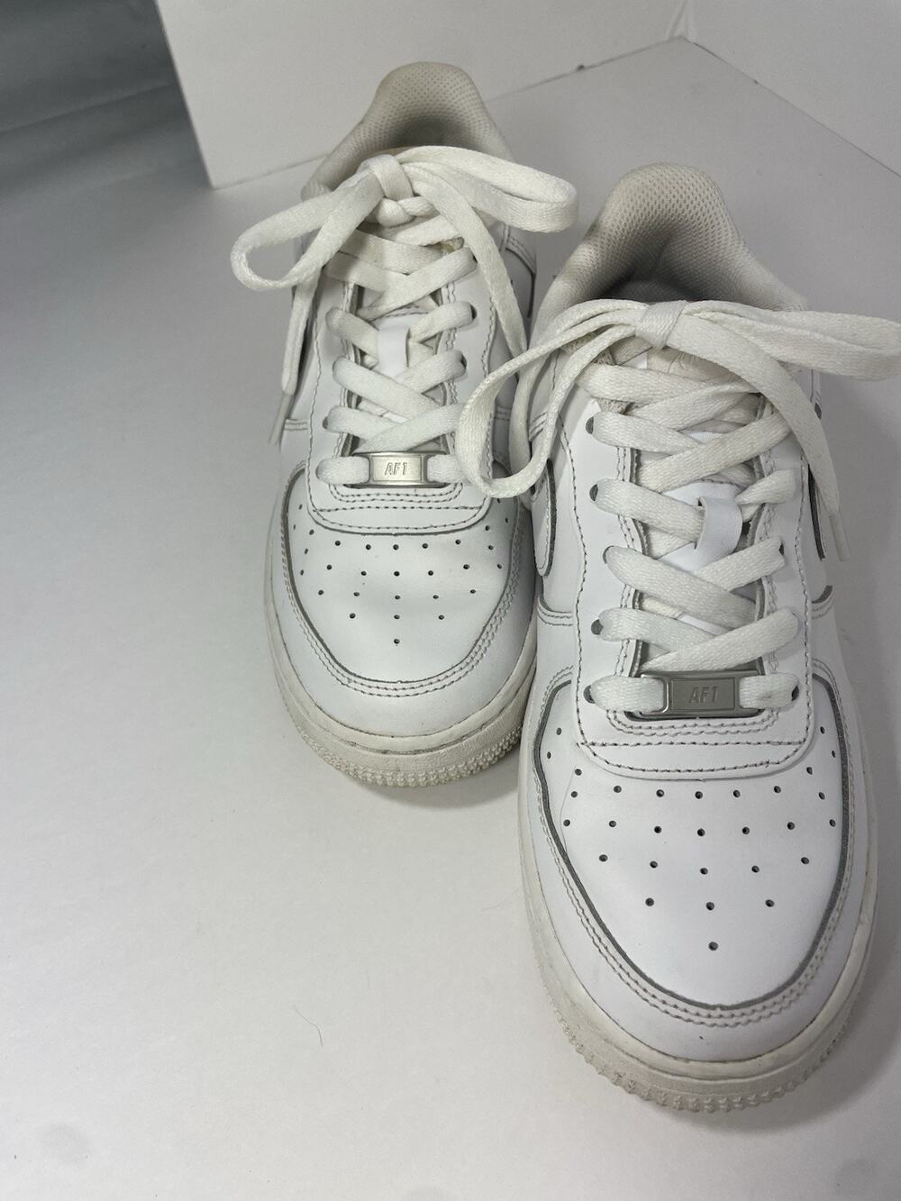 Nike Air Force 1 AF1 Low Triple White Shoes Size Women's 8 Sneakers (6Y)